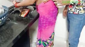 Video chudai beruap Desi bhabhi dalam HD 0 min 0 sec