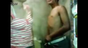 Desi babe van Nepal gets haar poesje pounded door een guy 3 min 40 sec