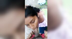 Desi cô Gái Dehati cho một blowjob tuyệt vời trong video desi sex mới nhất 0 tối thiểu 0 sn