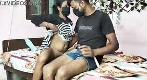 Desi bhabhi sensuale e erotico incontro 5 min 40 sec