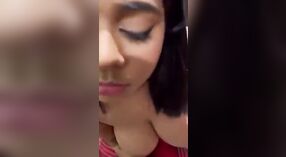 Desi bf ' s nóng desi tình dục video Trong Delhi 1 tối thiểu 20 sn