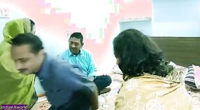 西孟加拉邦的最热门的性爱录像带与Desi Aunty 1 敏 40 sec