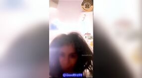 데시 웹캠 섹스와 힌디어 여배우 크리 티카 카푸어를 특징으로하는 비디오 9 최소 30 초