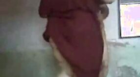 ಸೋರಿಕೆಯಾದ ಪೋರ್ನ್ ವಿಡಿಯೋದಲ್ಲಿ ಹೈದರಾಬಾದ್ನ ಮುಸ್ಲಿಂ ದಂಪತಿ ಕೆಳಗೆ ಬಿದ್ದು ಕೊಳಕು 5 ನಿಮಿಷ 20 ಸೆಕೆಂಡು