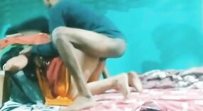 Полнометражное секс-видео Дези Бхабхи с горячим действием 1 минута 20 сек
