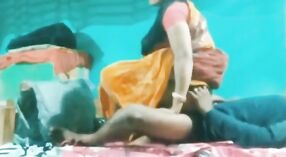 Полнометражное секс-видео Дези Бхабхи с горячим действием 5 минута 00 сек