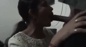 Desi Lund: Blowjob Sensual dari orang Pakistan yang terangsang 4 min 20 sec