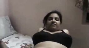 La vidéo XXX de Desi bhabhi sur l'amour passionné 3 minute 20 sec