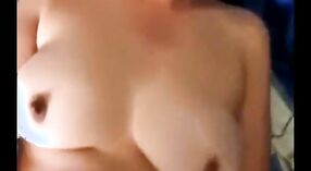 हॉट देसी सेक्स सीनमध्ये रॅन्डी असलेले चट लंड अश्लील व्हिडिओ 5 मिन 00 सेकंद