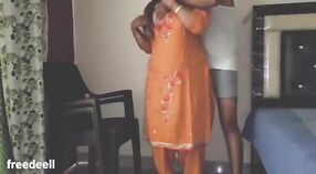 Desi Bhabhi的肛交视频高清质量，以供您观看 0 敏 0 sec