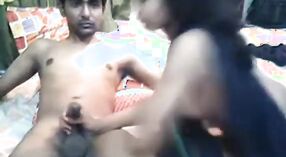 Desi bf et sa soeur se livrent à une séance de masturbation torride 0 minute 30 sec