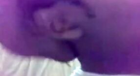 দেশি বিবিডাব্লু'র সাসুরাল সংবেদনশীলতার সাথে সবচেয়ে উষ্ণ যৌন দৃশ্য 4 মিন 00 সেকেন্ড