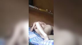 देसी जोड़ी के भाप से भरा चुदाई वीडियो के साथ गर्म प्रेमिका कार्रवाई 1 मिन 40 एसईसी