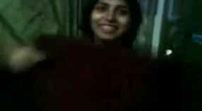 Chut lund ویڈیو کی ایک busty ہندی خوبصورتی 1 کم از کم 00 سیکنڈ