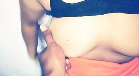 Desi chudai com Peitos grandes e sexo quente 2 minuto 20 SEC