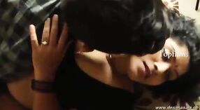 हिंदी मसाला चित्रपटातील देसी आंटी हॉट सेक्स सीन 4 मिन 50 सेकंद