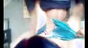 Bihari seks video met een expliciet focus op oraal plezier 2 min 20 sec