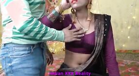 Gruppensexvideo von Desi bhai bahan 1 min 10 s