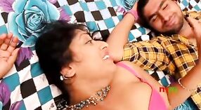 Desi bhabhi grande tette rimbalzo durante steamy sesso 3 min 40 sec