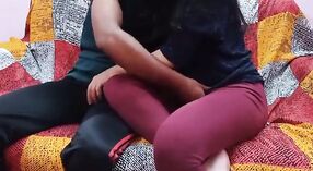 Video full HD de sexo apasionado de Desi bhabhi 1 mín. 20 sec