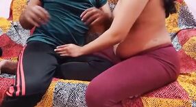 Desi bhabhi full HD video di sesso appassionato 2 min 20 sec