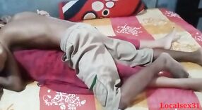 Desi bhabhi wird im bengalischen sexvideo runter und dreckig 1 min 10 s