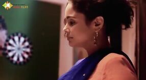 Desi Dienstmädchen wird ungezogen in Hindi Video mit Kerl 10 min 20 s