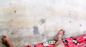 Vidéo porno indienne Desi mettant en vedette une scène de chudai chaude et torride 10 minute 20 sec