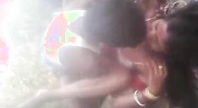 Video de sexo Bihari con mi novio y mi novia 6 mín. 50 sec