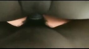 Sayang Bengali membuat vaginanya ditumbuk dalam video panas 4 min 10 sec