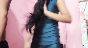 Desi bhabhis dampfendes video mit blauäugiger schönheit 1 min 40 s