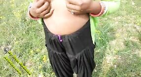 Chut lund video của một cô gái làng nhận được fucked 0 tối thiểu 0 sn