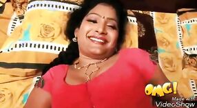 ಭಾರತೀಯ ನೀಲಿ ಚಿತ್ರಗಳು ಆಕ್ಷನ್ ಒಂದು ಬಿಸಿ ದೇಸಿ ಚಿಕ್ಕಮ್ಮ ಒದಗಿಸುತ್ತದೆ 5 ನಿಮಿಷ 20 ಸೆಕೆಂಡು