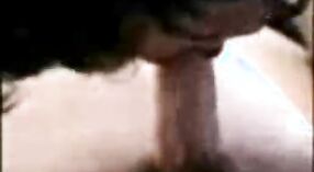 Видео с парнем Дези, в котором показан межрасовый секс Шахины 0 минута 0 сек
