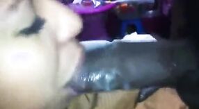 Desi baba muestra su apretado coño en la webcam 2 mín. 50 sec