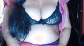 Desi babe gets her big boobs worshipped in this hot video 2 min 50 sec