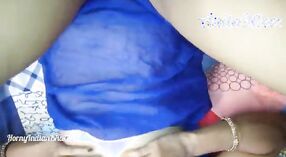 Indian blue films presenta un video humeante de una nena gordita que se ensucia y ensucia 3 mín. 00 sec