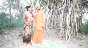 Bhabhi chut-membanting dalam video seks desi 2 min 30 sec