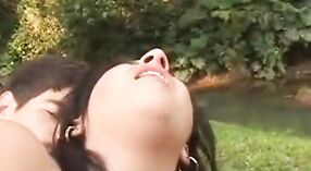 Seks anal penuh gairah pasangan Desi berubah menjadi video beruap 1 min 20 sec