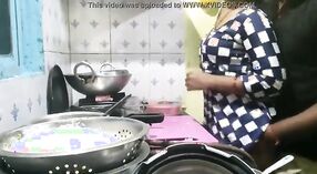 Rencontre torride dans la cuisine de Desi Maid 4 minute 20 sec