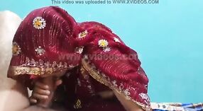 Masturbasi sensual Desi bhabhi dalam video musik porno 3 min 40 sec