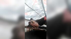 Webcam-Sexvideo eines heißen Mädchens in Jaipur mit einer kurvigen Figur 0 min 40 s