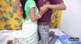 Video Porno India Desi yang Menampilkan Chudai Sensual Bhabhi 2 min 00 sec