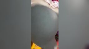 Desi babe with big boobs in hot mms video 0 min 0 sec