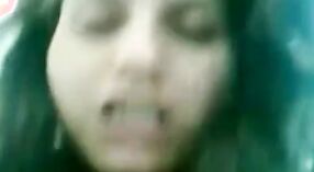 Дези Бхабхи шалит в вирусном видео 3 минута 20 сек