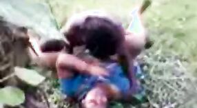 La vidéo de Sexe Sauvage de Bihari Aunty Dehati 3 minute 40 sec