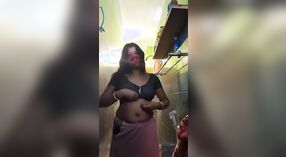 Дези чут ХХХ видео с участием потрясающей бенгальской бхабхи 1 минута 00 сек
