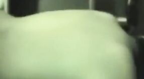 स्टीम अश्लील व्हिडिओमध्ये देसी जोडप्याची अदृश्यता 2 मिन 20 सेकंद