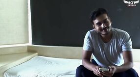 Masala性爱视频：印度色情电影与勒索 7 敏 00 sec
