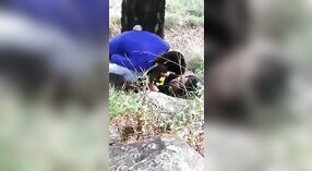 Video Seks Nyata dari Gadis Perguruan Tinggi Pecinta Hutan India Chudai 0 min 0 sec